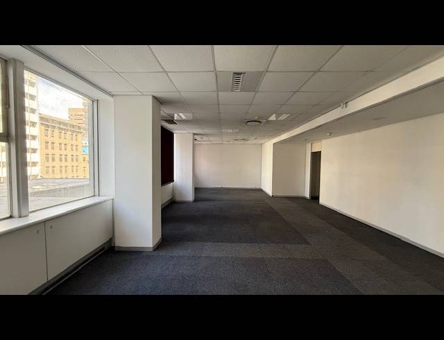 154M² OFFICE TO LET IN DURBAN CENTRAL